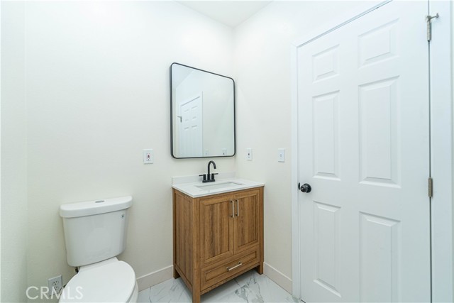 Detail Gallery Image 12 of 31 For 3510 Slayton St, Hawthorne,  CA 90250 - 5 Beds | 5 Baths
