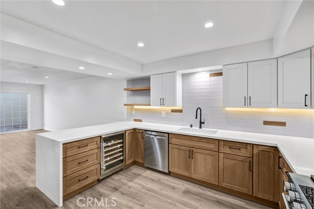 Detail Gallery Image 22 of 52 For 6 Mandrake Way, Irvine,  CA 92612 - 5 Beds | 3 Baths