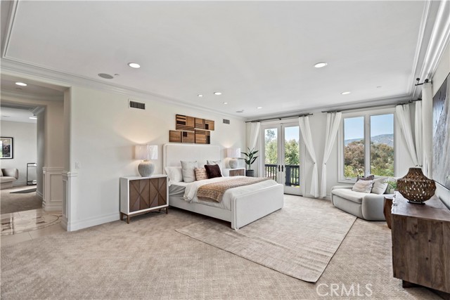 2535 Bronzewood Drive, Tustin CA: https://media.crmls.org/medias/2e6ccdc6-e240-4641-8881-d46b4a995d41.jpg
