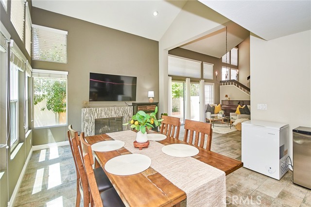 19 Las Cruces, Irvine CA: https://media.crmls.org/medias/2e6d0570-7051-4212-b4d2-43755c63ec0e.jpg