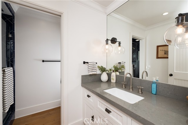 Detail Gallery Image 28 of 33 For 1228 W Oceanfront, Newport Beach,  CA 92661 - 3 Beds | 4 Baths