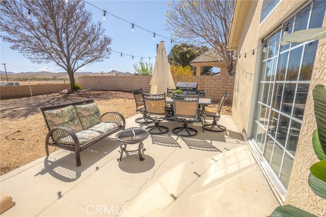 Detail Gallery Image 6 of 42 For 27857 Hummingbird, Helendale,  CA 92342 - 3 Beds | 2/1 Baths