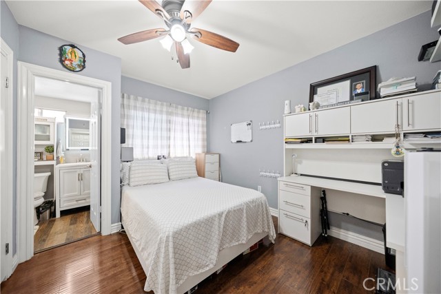 765 E 52nd Place, Los Angeles CA: https://media.crmls.org/medias/2e70a769-8f9c-4fdb-8b5e-afe7aa195d5b.jpg