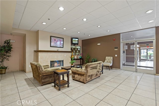 Detail Gallery Image 24 of 28 For 5325 Newcastle Ave #240,  Encino,  CA 91316 - 2 Beds | 2 Baths