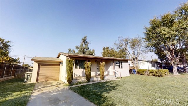 2493 Vasquez Pl, Riverside, CA 92507