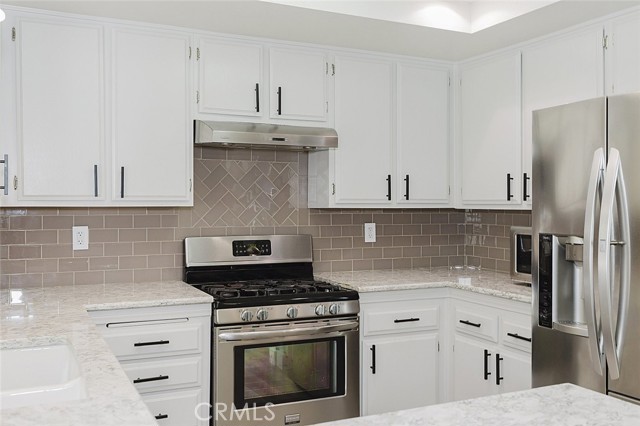 Detail Gallery Image 23 of 61 For 20055 Avenue of the Oaks #220,  Newhall,  CA 91321 - 3 Beds | 2 Baths