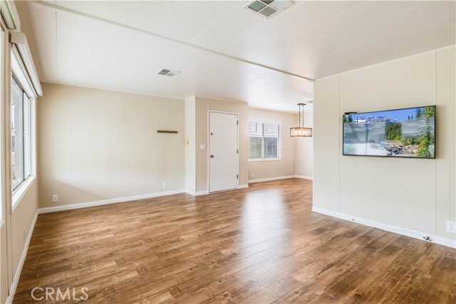 Detail Gallery Image 14 of 32 For 2550 Pacific Coast Highway #104, Torrance,  CA 90505 - 2 Beds | 2 Baths