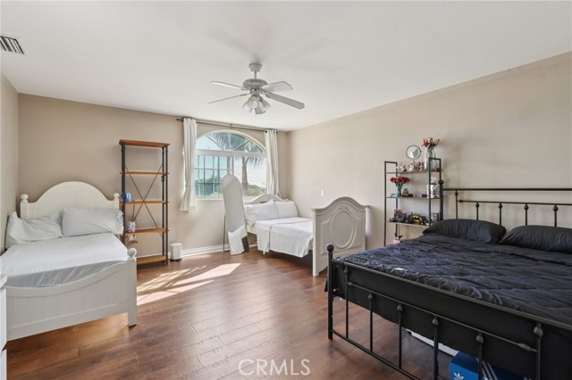 Detail Gallery Image 17 of 43 For 207 Campus Way, Lake Elsinore,  CA 92530 - 4 Beds | 3 Baths