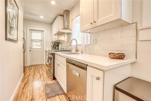 Detail Gallery Image 10 of 19 For 1075 Coronado Ave, Long Beach,  CA 90804 - 1 Beds | 1 Baths