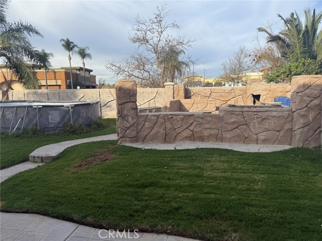 Detail Gallery Image 6 of 12 For 6451 Tigers Eye Ct, Jurupa Valley,  CA 91752 - 4 Beds | 2/1 Baths