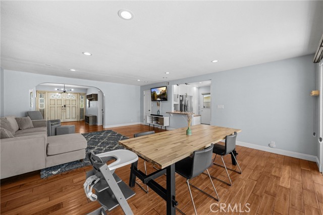 5345 Kenwood Avenue, Buena Park CA: https://media.crmls.org/medias/2e774012-b5cd-4111-9090-9f7c63746375.jpg