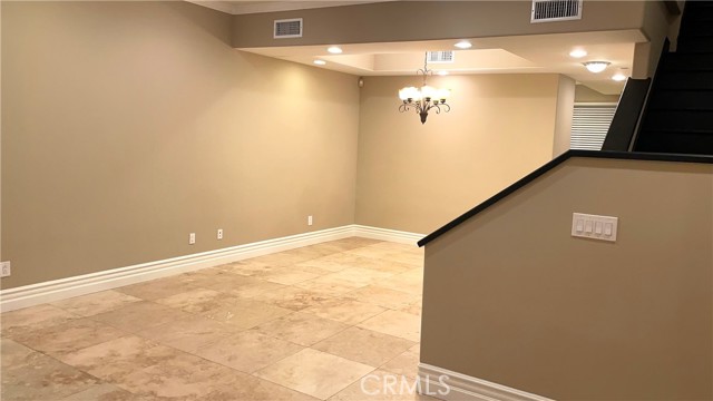 18245 Burbank Boulevard, Tarzana CA: https://media.crmls.org/medias/2e77b7fd-2d4b-42fd-90be-4ffbf3e35333.jpg