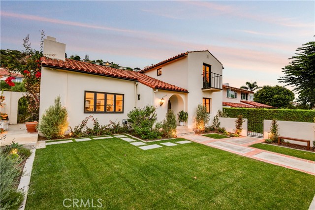 440 Via Media, Palos Verdes Estates, California 90274, 3 Bedrooms Bedrooms, ,2 BathroomsBathrooms,Residential,Sold,Via Media,PV21203152