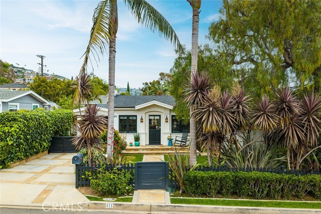 411 Poplar Street, Laguna Beach CA: https://media.crmls.org/medias/2e795977-02ec-4ba1-8f2e-25f9c85adea2.jpg