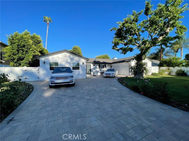 Detail Gallery Image 1 of 41 For 9150 Zelzah Ave, Northridge,  CA 91325 - 6 Beds | 7 Baths