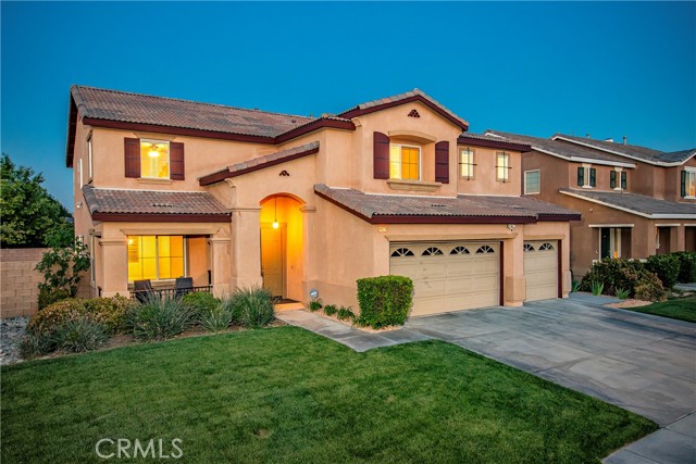 Detail Gallery Image 2 of 45 For 44224 Raven Ln, Lancaster,  CA 93536 - 4 Beds | 3 Baths