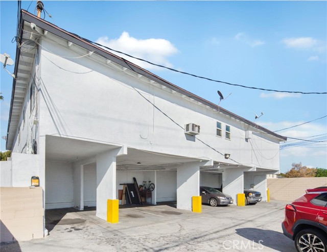 1425 W Stoneridge Court, Ontario CA: https://media.crmls.org/medias/2e7b6df0-7e83-41a4-815f-3d081598c98a.jpg