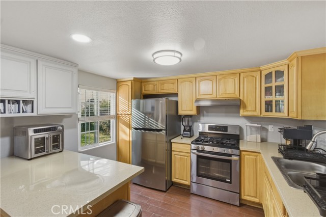 Detail Gallery Image 5 of 13 For 2330 Meadowbrook, Merced,  CA 95348 - 3 Beds | 1 Baths