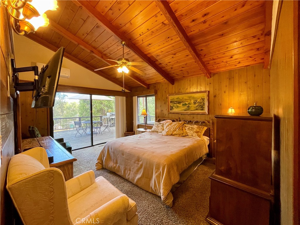 https://media.crmls.org/medias/2e7b9ff8-4110-45d1-8b34-26e914ec5c5d.jpg?preset=X-Large