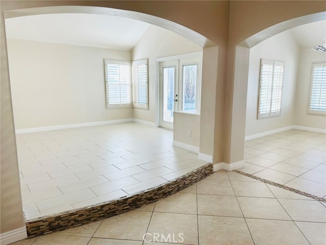 Detail Gallery Image 6 of 55 For 29017 Rosewood Ln, Highland,  CA 92346 - 4 Beds | 3 Baths