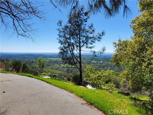 184 Peak View Drive, Oroville CA: https://media.crmls.org/medias/2e7c6422-08d9-464f-b396-27ff819c6be2.jpg