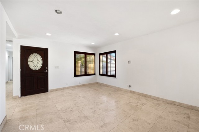 Image 25 of 43 For 43349 Martini Court B