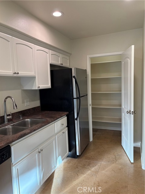 Detail Gallery Image 12 of 32 For 10207 Mountair Ave #105,  Tujunga,  CA 91042 - 3 Beds | 2/1 Baths