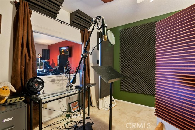 11884 Mariposa Bay Lane, Porter Ranch CA: https://media.crmls.org/medias/2e7cffd7-6341-4637-b065-65170788bfde.jpg