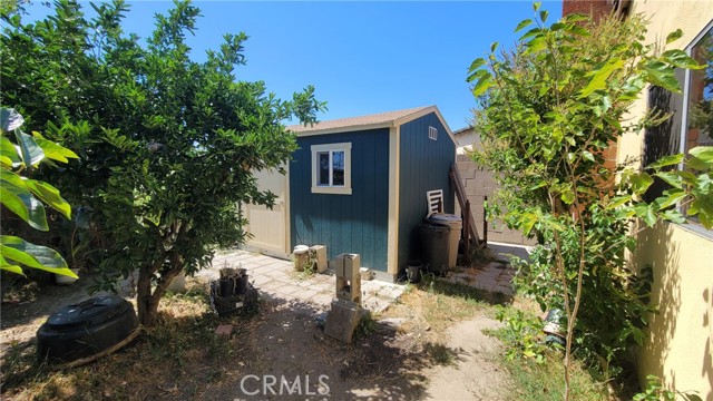 1100 E 215th Place, Carson CA: https://media.crmls.org/medias/2e7e0dee-ca6b-4013-a4ad-355e0e003c9e.jpg