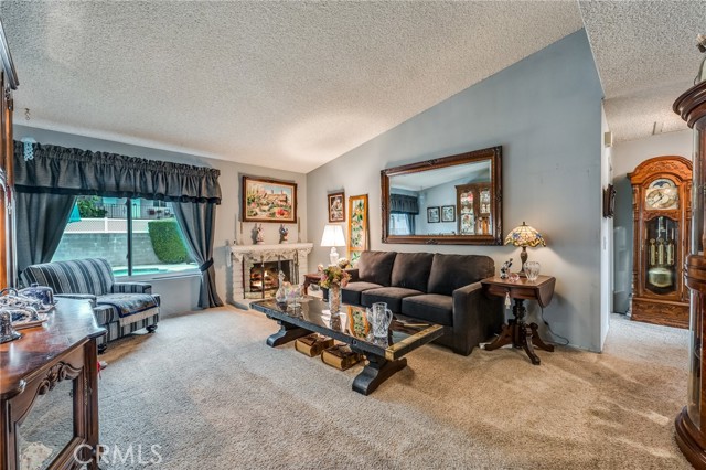 2073 Suede Avenue photo 3