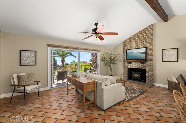2525 Jonquil Drive, Upland CA: https://media.crmls.org/medias/2e7edf49-9677-45a9-9796-d8853560a715.jpg