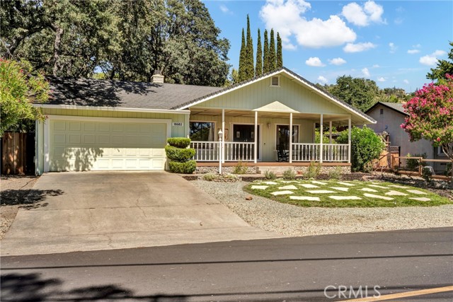 18682 North Shore Drive, Hidden Valley Lake CA: https://media.crmls.org/medias/2e7efbbf-152e-4dd3-abdf-d37be39599dd.jpg