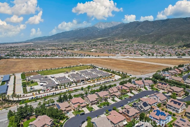 Detail Gallery Image 36 of 41 For 5460 Turin Way, Fontana,  CA 92336 - 4 Beds | 3 Baths