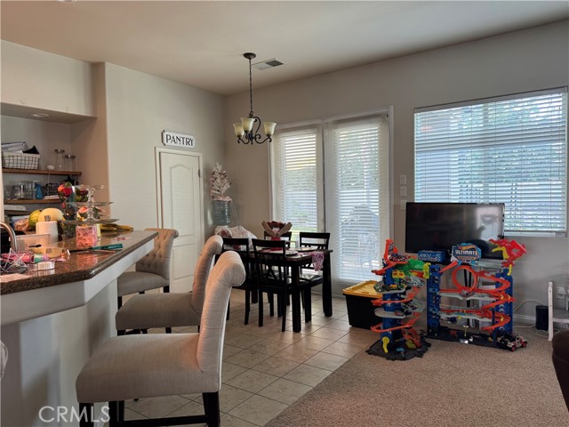 Detail Gallery Image 17 of 38 For 6719 Stafford Falls Dr, Bakersfield,  CA 93312 - 3 Beds | 2/1 Baths