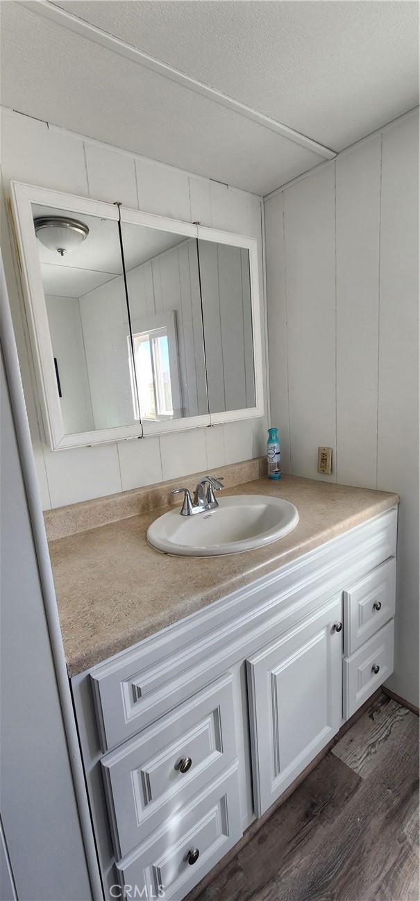 Detail Gallery Image 13 of 23 For 6042 Milne Rd, Landers,  CA 92285 - 3 Beds | 1/1 Baths