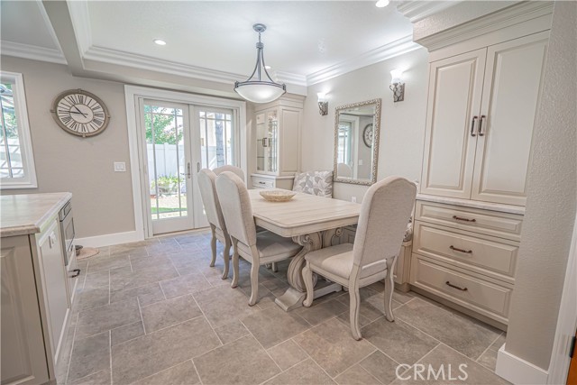 Detail Gallery Image 11 of 65 For 20019 Nutcracker Ct, Canyon Country,  CA 91351 - 4 Beds | 2/1 Baths