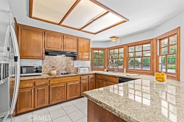 Detail Gallery Image 7 of 44 For 25252 Calero Avenue, Laguna Hills,  CA 92653 - 4 Beds | 3 Baths