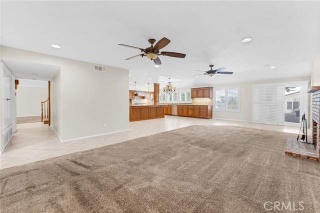 294 W Buffington Street, Upland CA: https://media.crmls.org/medias/2e81608f-cf39-40ac-bbb5-1623dd9a2145.jpg