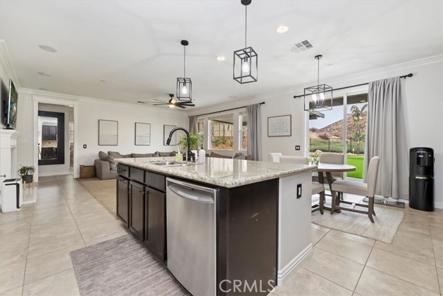 Detail Gallery Image 21 of 62 For 35555 Desert Rose Way, Lake Elsinore,  CA 92532 - 4 Beds | 3/1 Baths