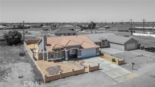 Detail Gallery Image 1 of 1 For 9106 Evelyn Ave, California City,  CA 93505 - 4 Beds | 2 Baths