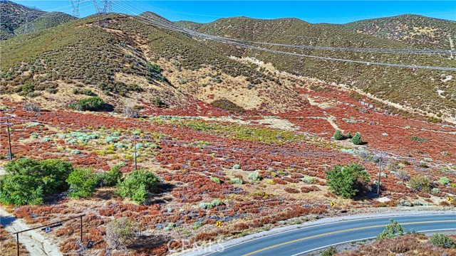 1 Bouquet Canyon Road, Palmdale CA: https://media.crmls.org/medias/2e81c0c3-9c41-4d00-a74b-7695215af186.jpg
