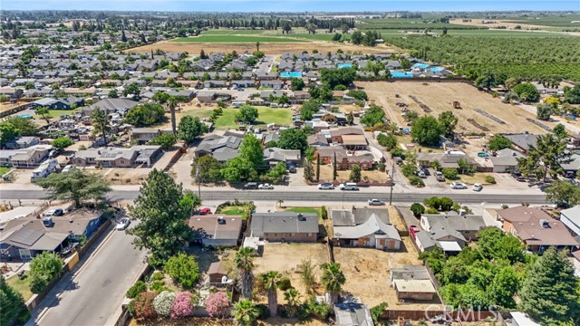 7638 Walnut Avenue, Winton CA: https://media.crmls.org/medias/2e81ee7c-3012-4f4d-9bb5-51c06b6b950c.jpg
