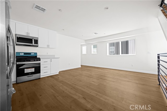 Detail Gallery Image 41 of 74 For 5218 Auckland Ave, Toluca Lake,  CA 91601 - – Beds | – Baths