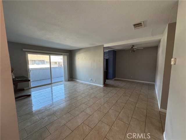 Detail Gallery Image 6 of 19 For 1250 S. Brookhurst St., Anaheim,  CA 92804 - 2 Beds | 1 Baths