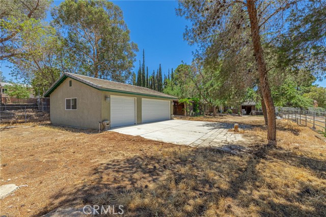 4819 Columbia Way, Lancaster CA: https://media.crmls.org/medias/2e828b6b-7bee-4184-a7f3-9d6a709c3cec.jpg