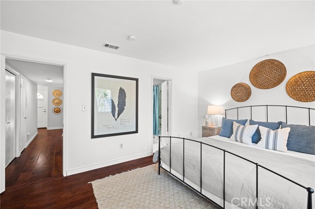 222 Irena Avenue, Redondo Beach, California 90277, 2 Bedrooms Bedrooms, ,3 BathroomsBathrooms,Residential,Sold,Irena,SB24068601