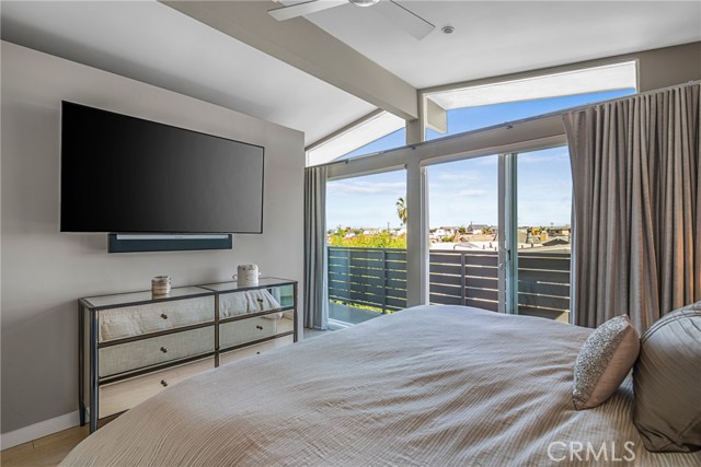 1616 Stanford Avenue, Redondo Beach, California 90278, 3 Bedrooms Bedrooms, ,2 BathroomsBathrooms,Residential,Sold,Stanford,SB22034123