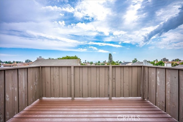 10627 Wildrose Drive, Rancho Cucamonga CA: https://media.crmls.org/medias/2e83c0a3-c0d7-4ad3-9d0b-2c8a43191296.jpg