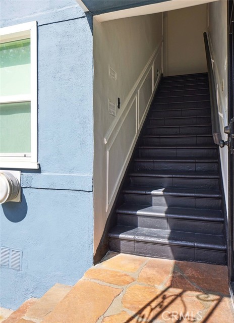 10641 Whipple Street photo 4