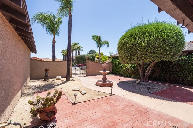 44940 Viejo Drive, Hemet CA: https://media.crmls.org/medias/2e843cb5-4934-4112-8484-61b44113edab.jpg